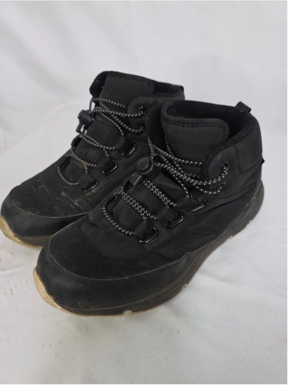 Time and Tru Women's Winter Boots Black Size 9